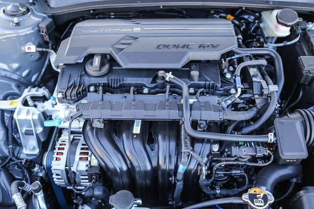 New 2026 Hyundai Elantra Limited FWD image 30