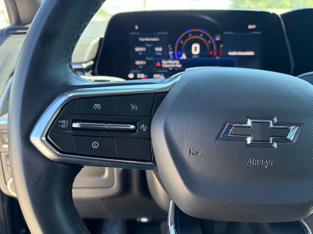 Used 2025 Chevrolet Suburban Z71 AWD/4WD image 30