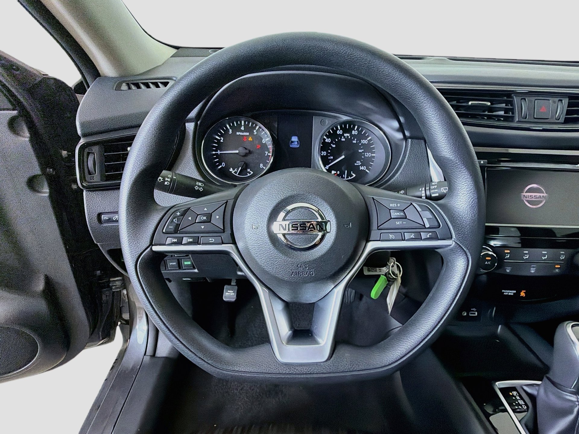 Used 2018 Nissan Rogue S FWD image 32