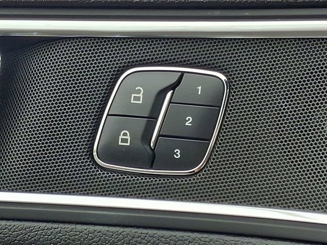 Used 2018 Ford Explorer Sport w/ Equipment Group 401A image 27