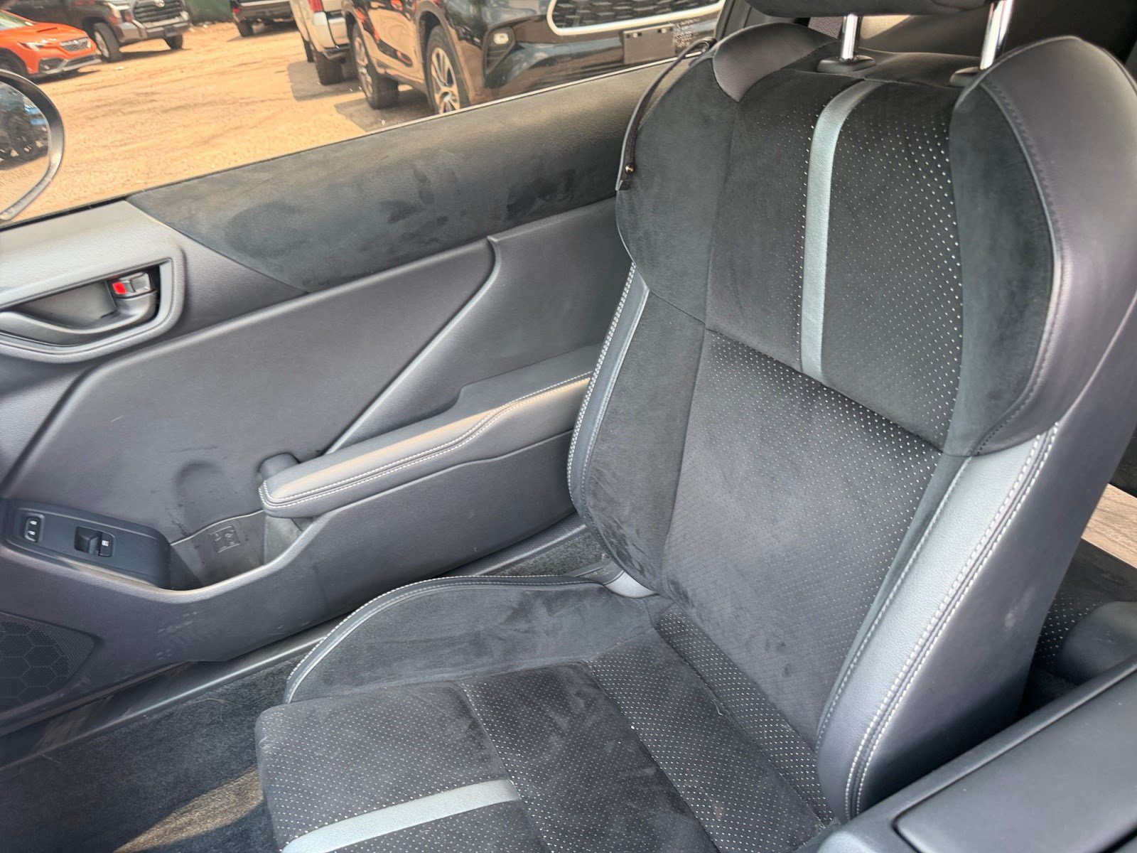 Used 2024 Toyota GR86 Premium RWD image 19