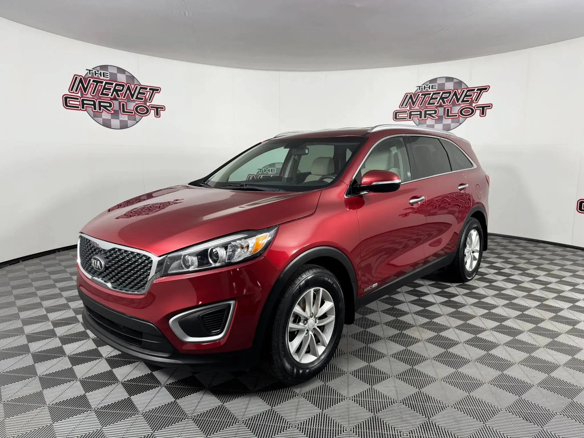 Used 2017 Kia Sorento AWD image 3