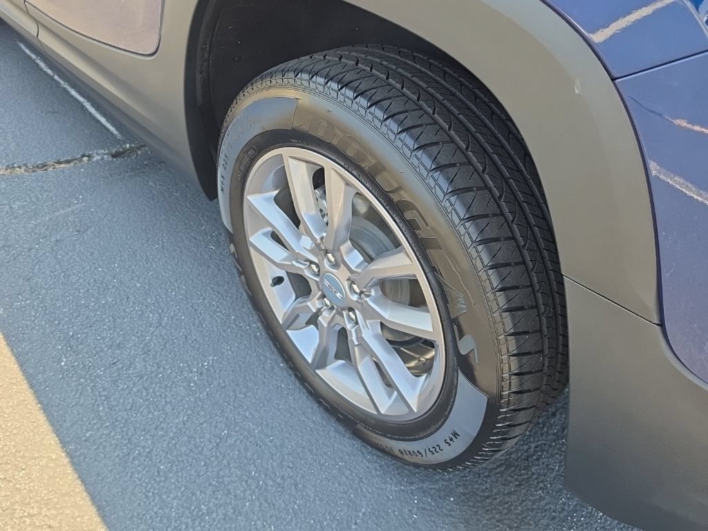 Certified 2022 GMC Terrain SLT FWD image 17