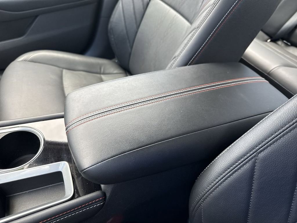 Used 2024 Nissan Altima 2.5 SR w/ SR Premium Package FWD image 25
