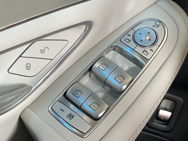 Certified 2017 Mercedes-Benz C 300 Sedan image 24