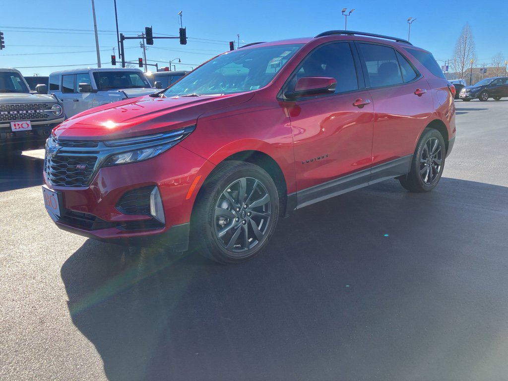 Used 2022 Chevrolet Equinox RS w/ LPO, Floor Liner Package image 3