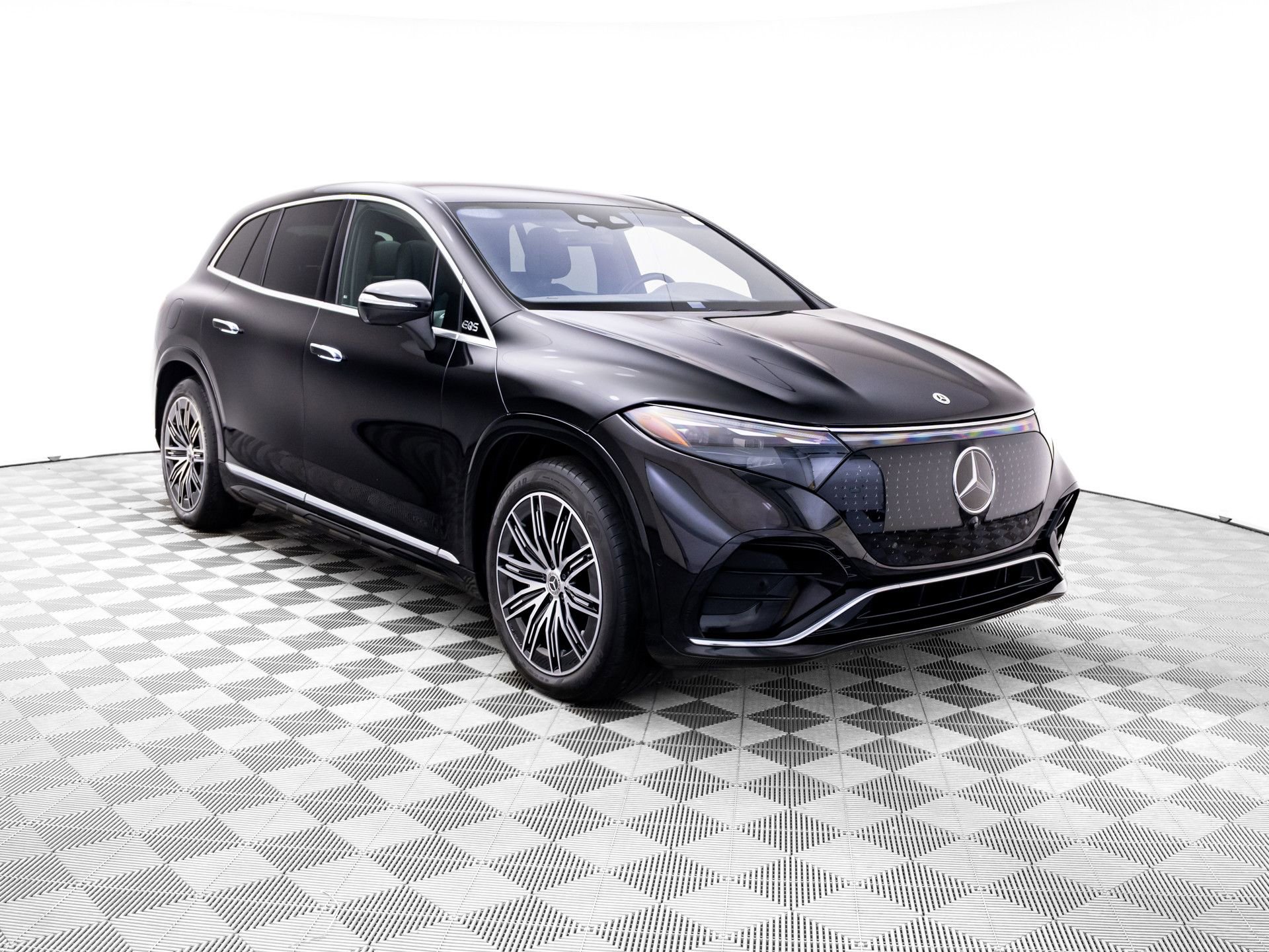 Used 2023 Mercedes-Benz EQS 580 4MATIC SUV image 39