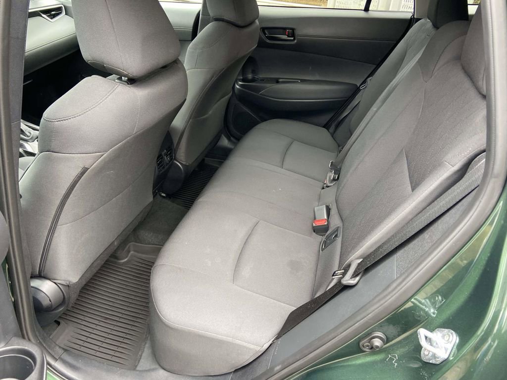 Used 2025 Toyota Corolla Cross LE image 18