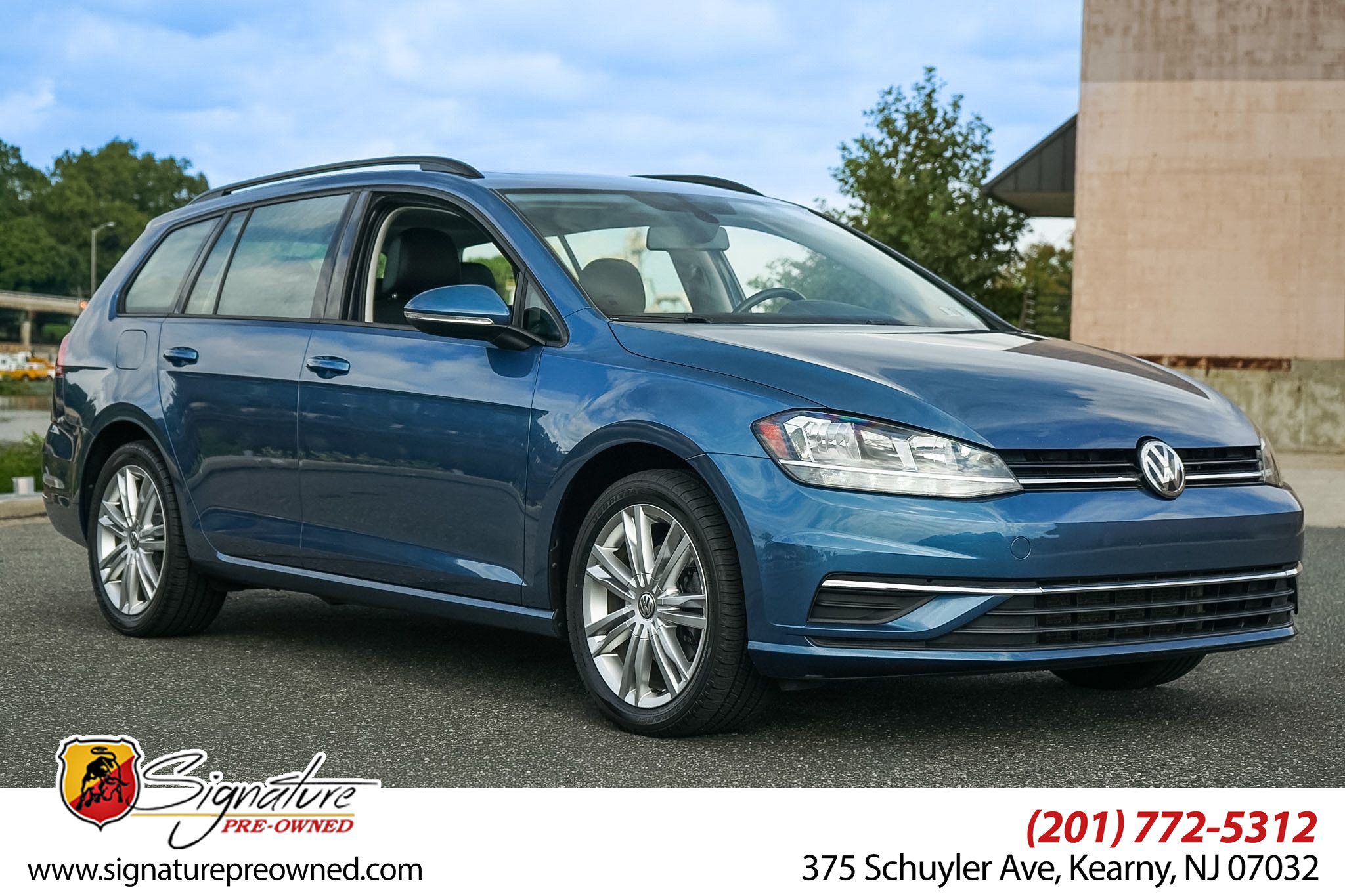 Used 2018 Volkswagen Golf SE FWD image 1