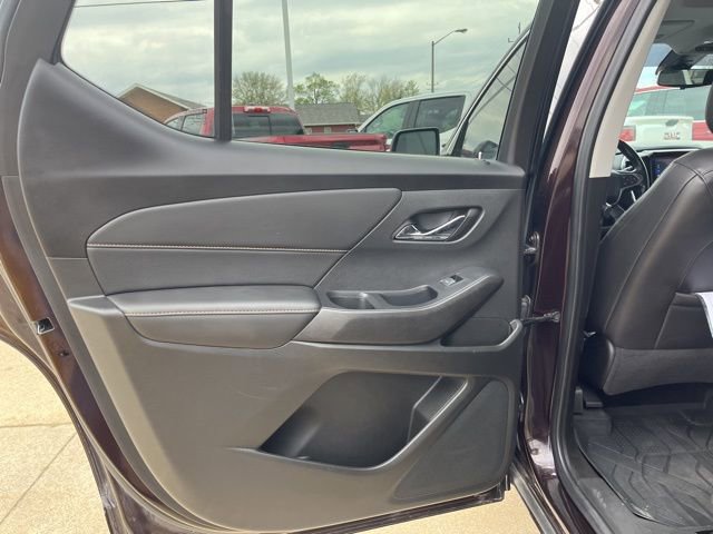 Used 2021 Chevrolet Traverse Premier AWD/4WD image 25
