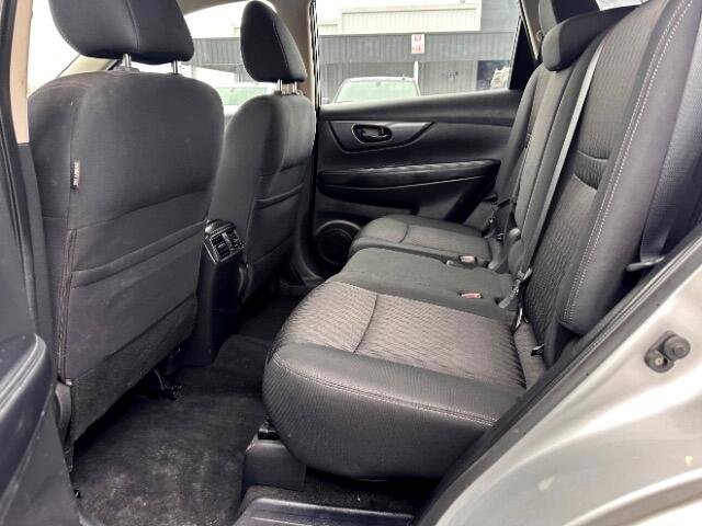 Used 2020 Nissan Rogue S image 11