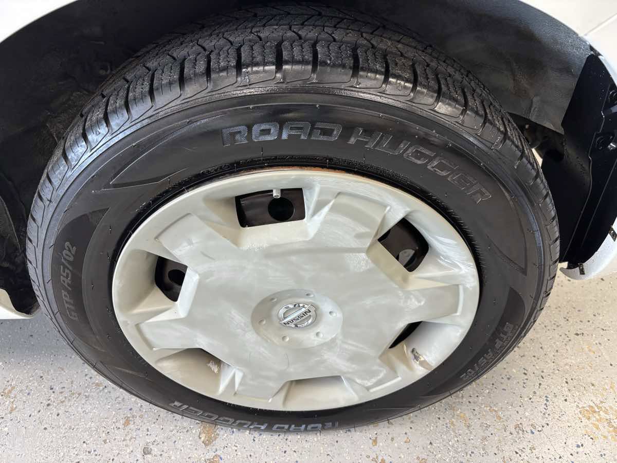 Used 2013 Nissan Cube 1.8 S w/ Interior Designer Pkg FWD image 24