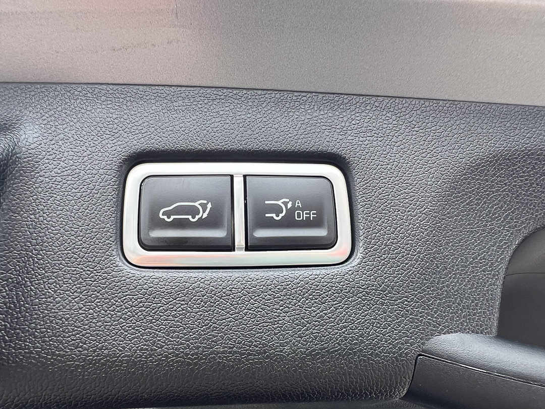 Used 2025 Kia Sorento SX Prestige AWD/4WD image 12