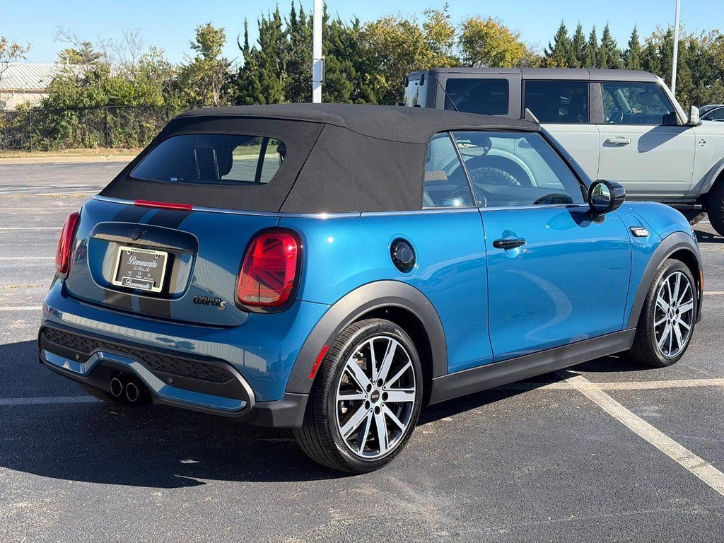 Used 2024 MINI Cooper S FWD image 3
