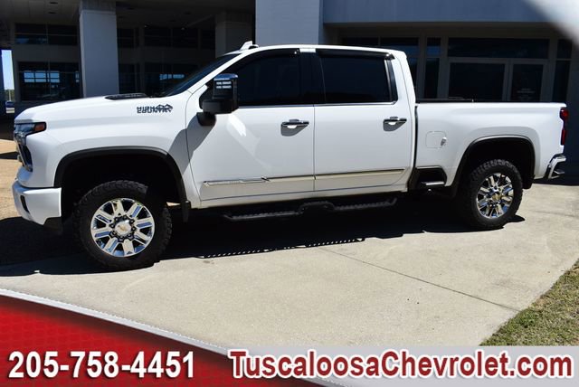 Used 2024 Chevrolet Silverado 2500 High Country w/ High Country Premium Package image 6