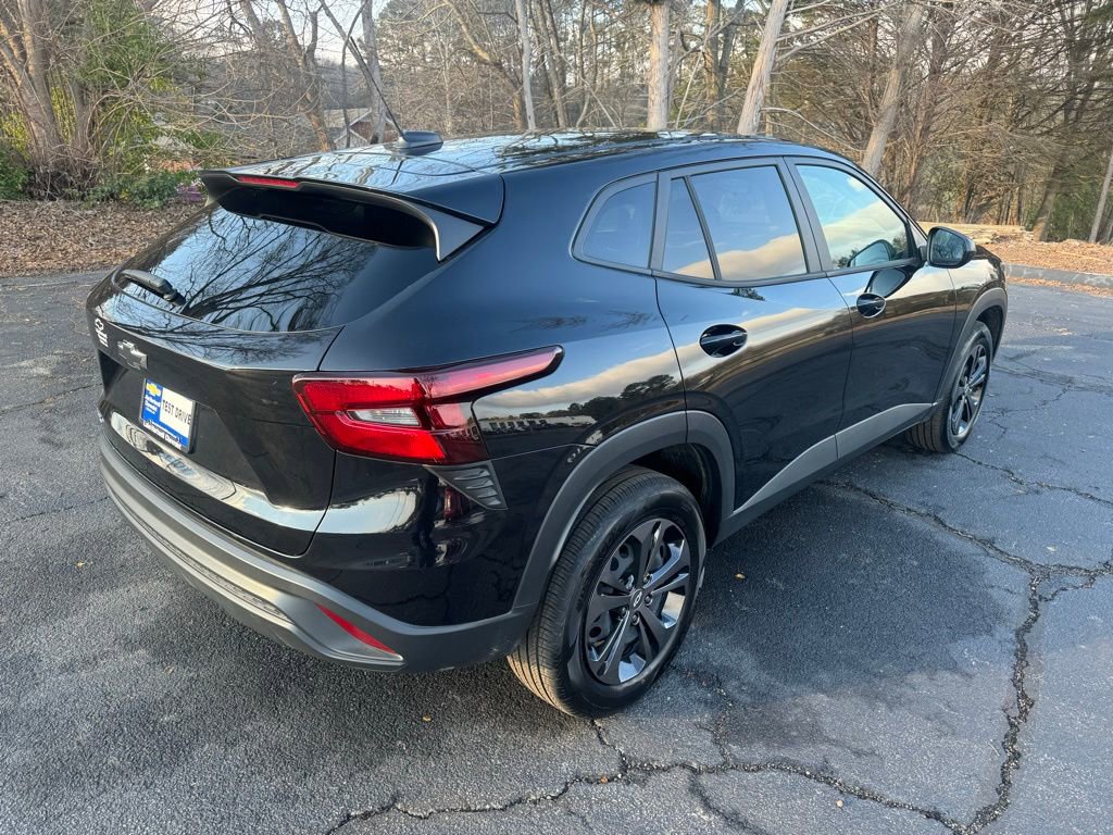Certified 2025 Chevrolet Trax LS image 7