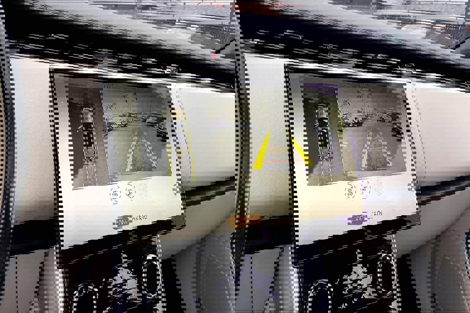 Used 2023 Land Rover Range Rover Autobiography image 22