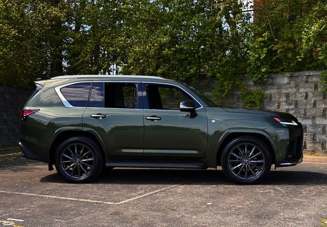New 2025 Lexus LX 700h F Sport AWD/4WD image 2