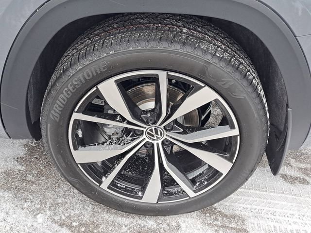 New 2026 Volkswagen Atlas SEL Premium R-Line image 28