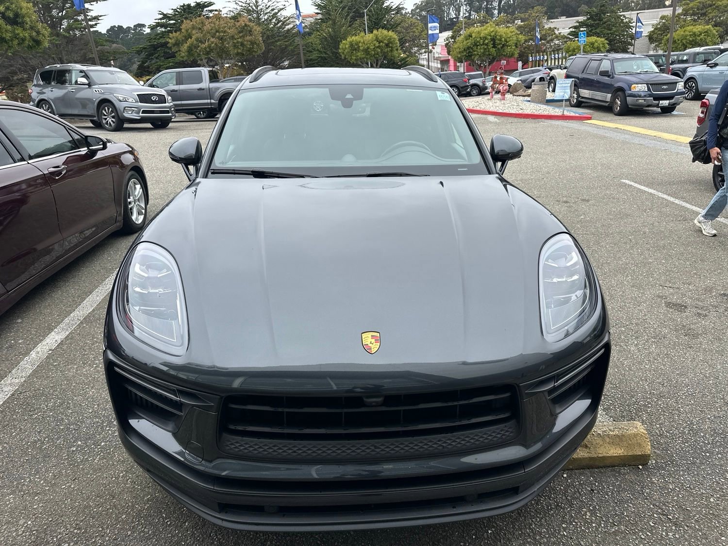 Used 2022 Porsche Macan S AWD/4WD image 2