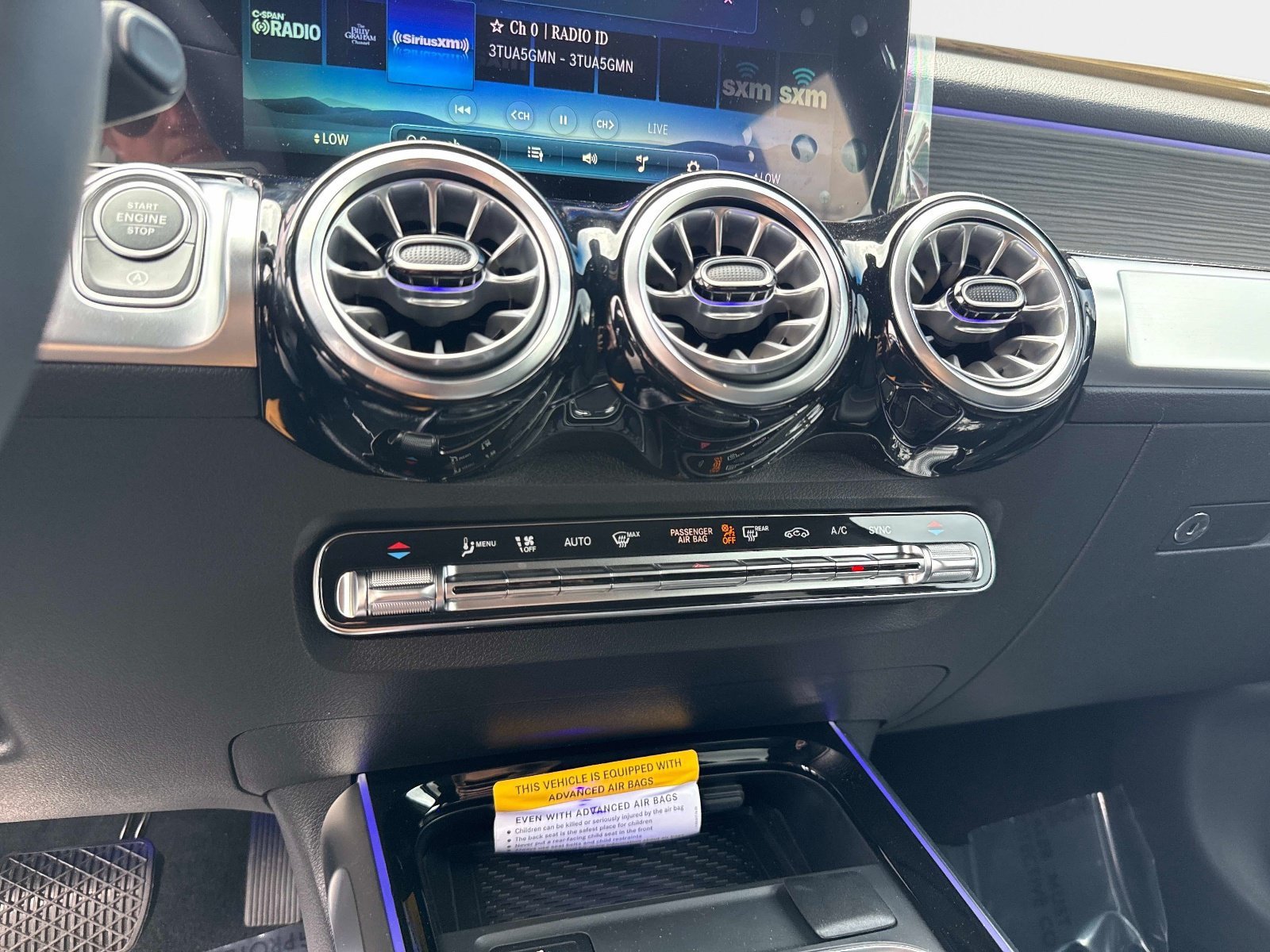 New 2026 Mercedes-Benz GLB 250 image 28