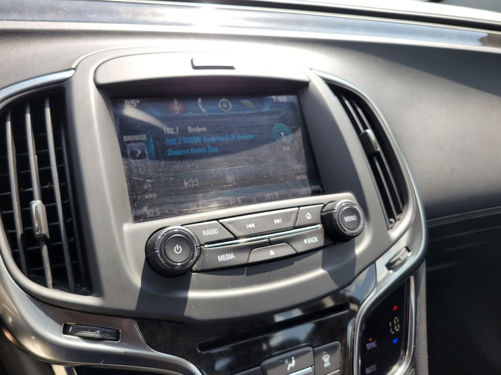 Used 2014 Buick LaCrosse image 24