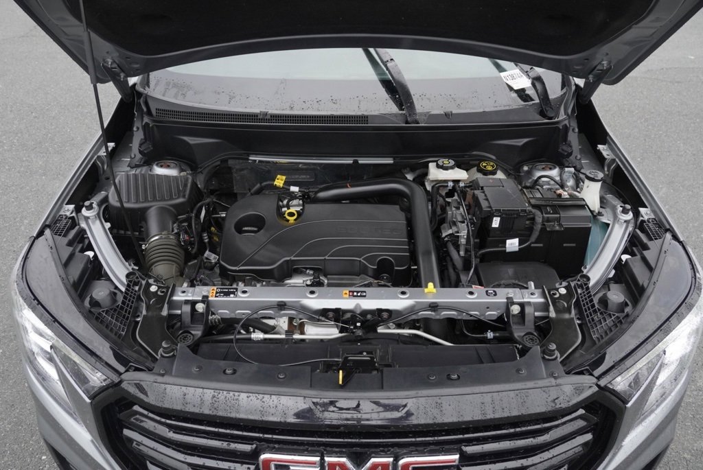 Used 2023 GMC Terrain SLE w/ Elevation Edition image 26