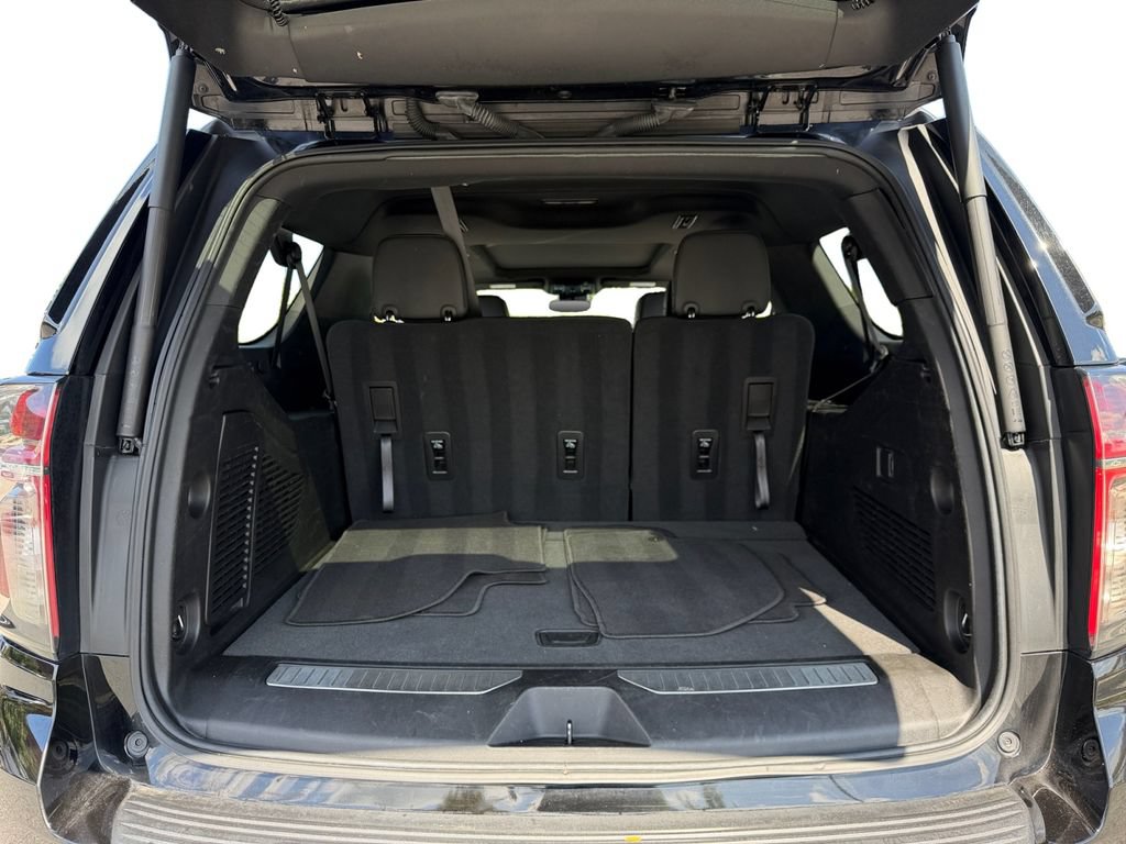 Used 2023 Chevrolet Suburban RST AWD/4WD image 11