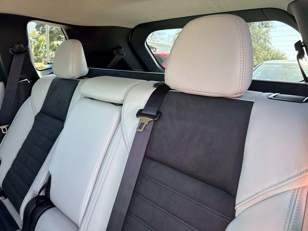 New 2026 Mitsubishi Outlander SE image 13