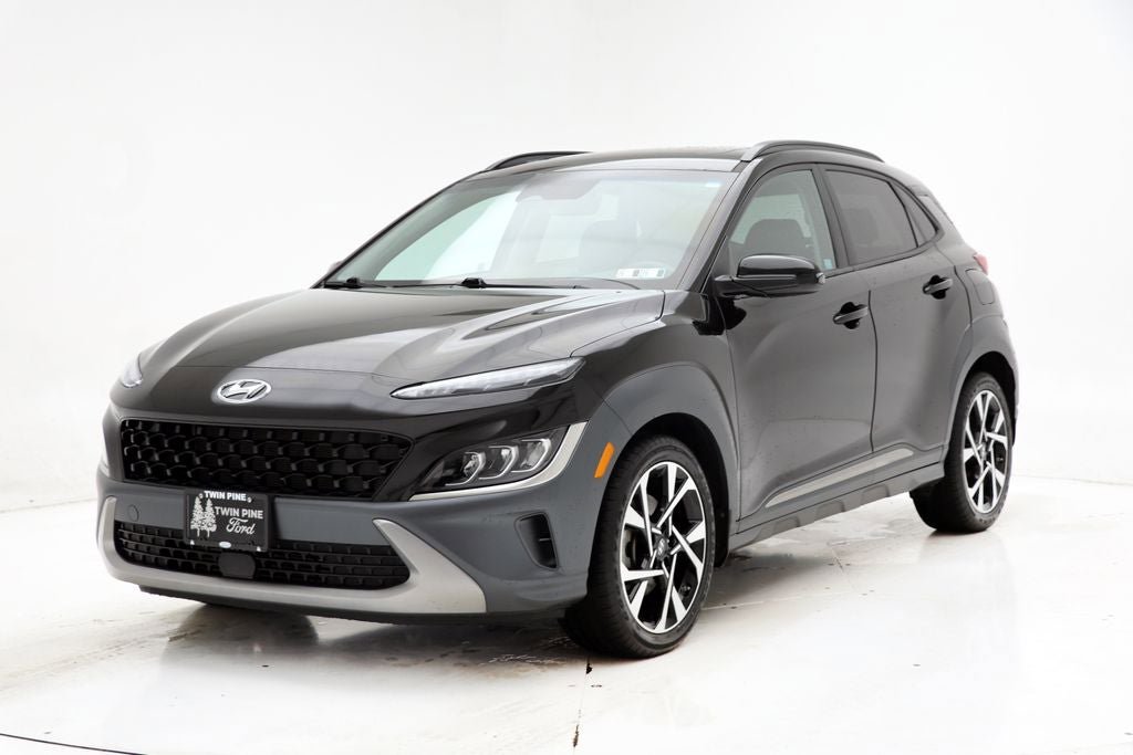 Used 2023 Hyundai Kona Limited AWD/4WD image 2
