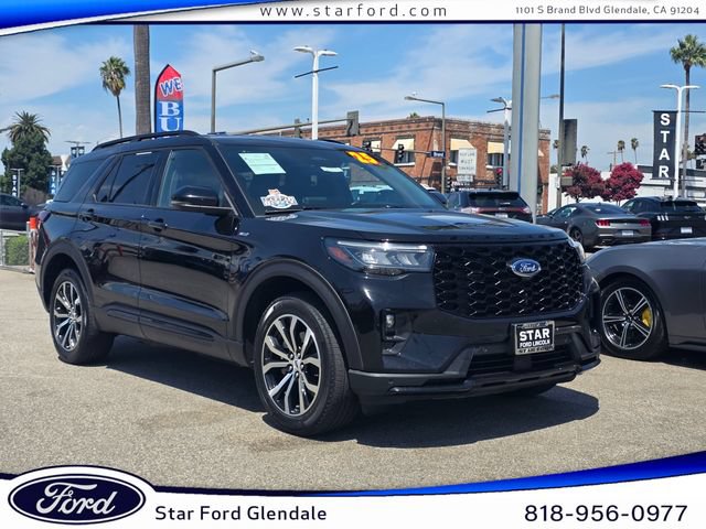 Certified 2025 Ford Explorer ST-Line AWD/4WD image 1