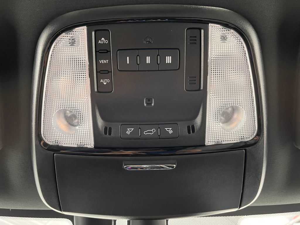 Used 2023 Dodge Durango GT AWD/4WD image 36