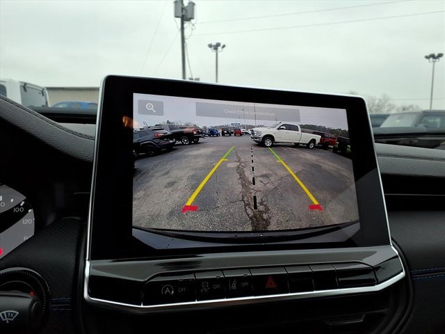 New 2026 Jeep Compass Latitude image 16