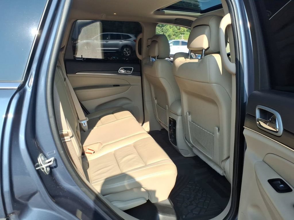 Used 2021 Jeep Grand Cherokee Limited AWD/4WD image 20