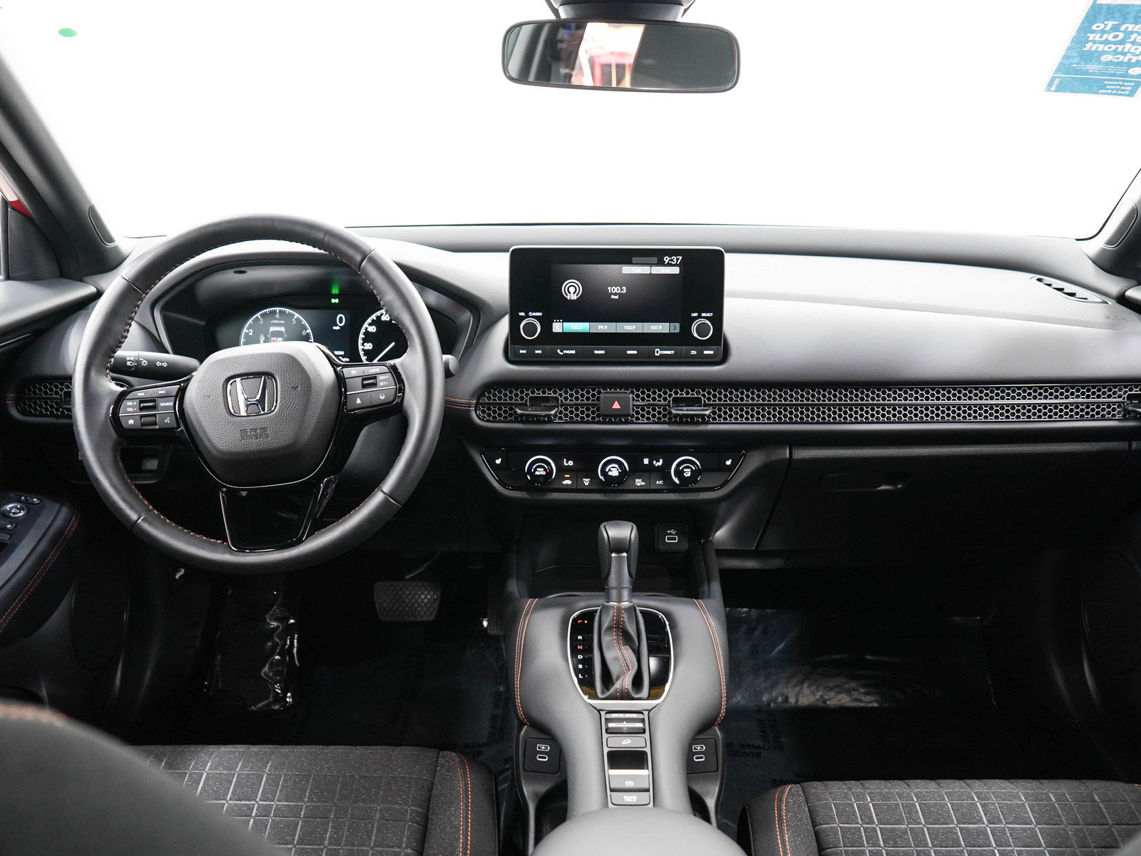 Used 2025 Honda HR-V Sport image 15
