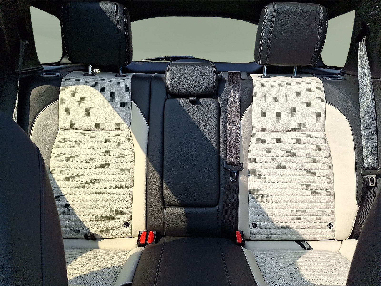 Certified 2026 Land Rover Discovery Sport Landmark AWD/4WD image 6