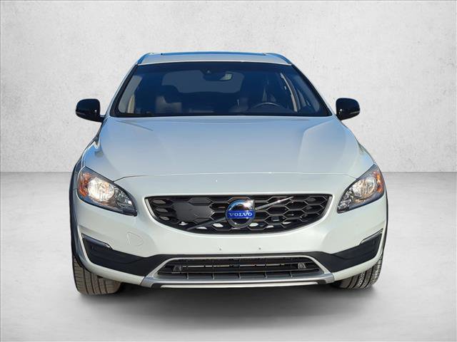 Used 2018 Volvo V60 T5 Cross Country w/ Convenience Package video 2