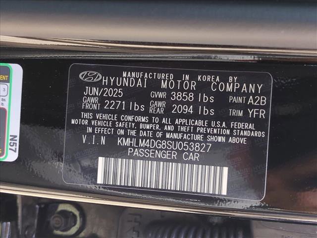 New 2025 Hyundai Elantra Sport image 16