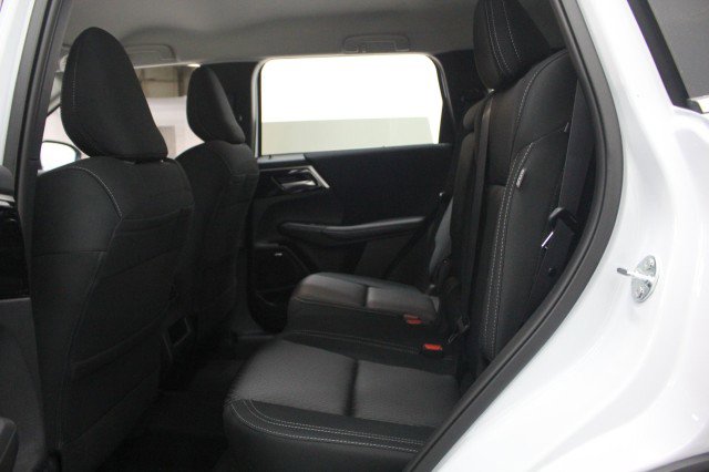 New 2026 Mitsubishi Outlander ES FWD image 24