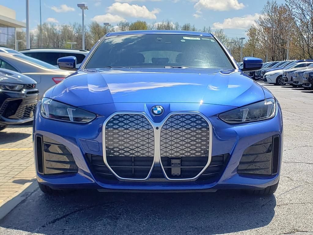 New 2026 BMW i4 xDrive40i w/ M Sport Package AWD/4WD image 2