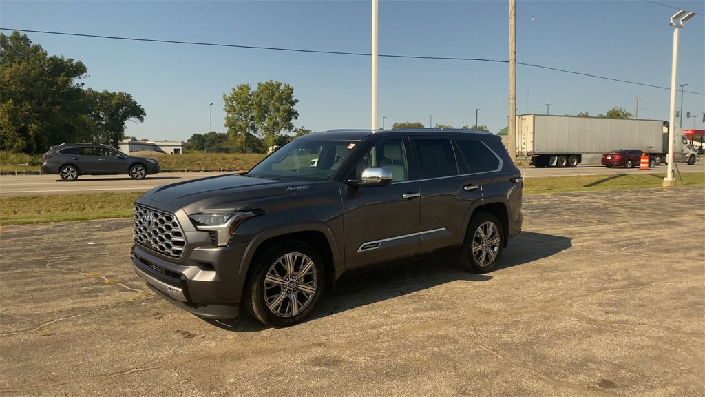 Used 2024 Toyota Sequoia Capstone image 4