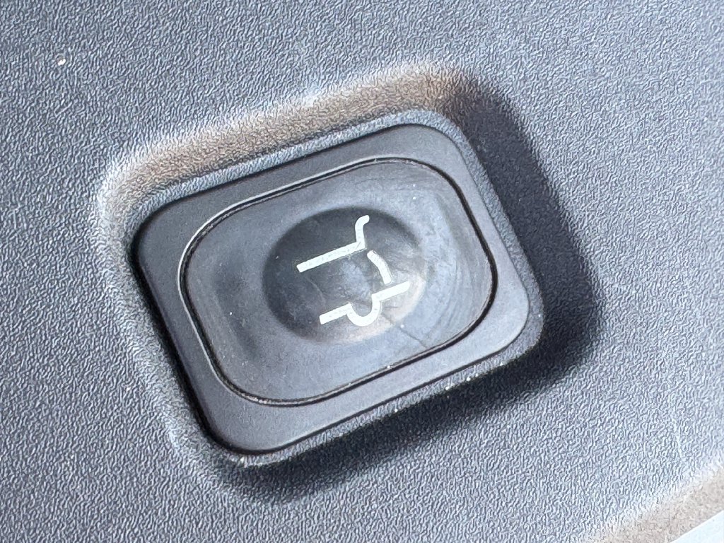 Used 2025 Ford Expedition Max Platinum AWD/4WD image 36