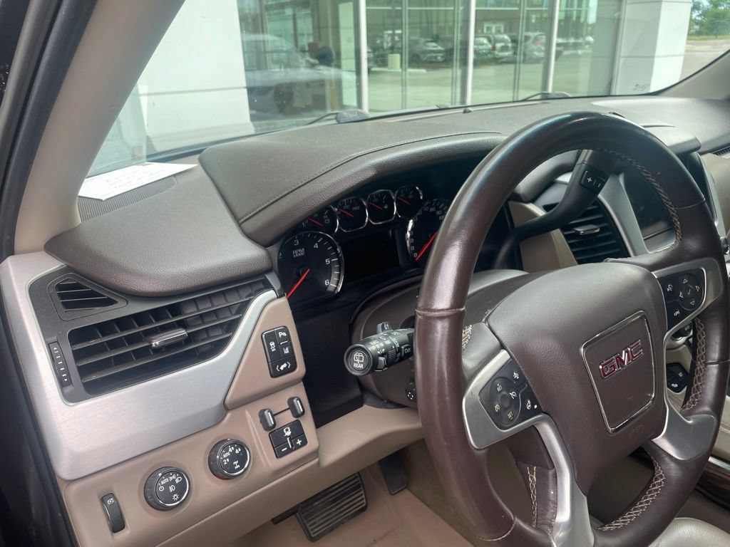 Used 2015 GMC Yukon SLT w/ Open Road Package AWD/4WD image 3