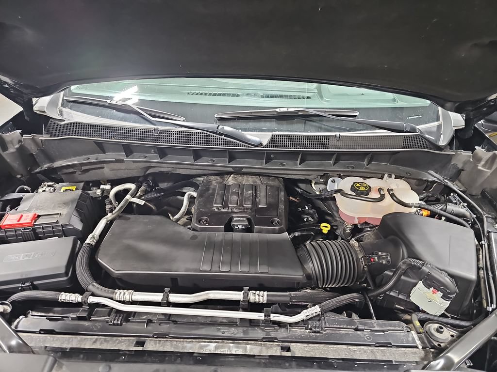 Used 2023 Chevrolet Silverado 1500 LT AWD/4WD image 30
