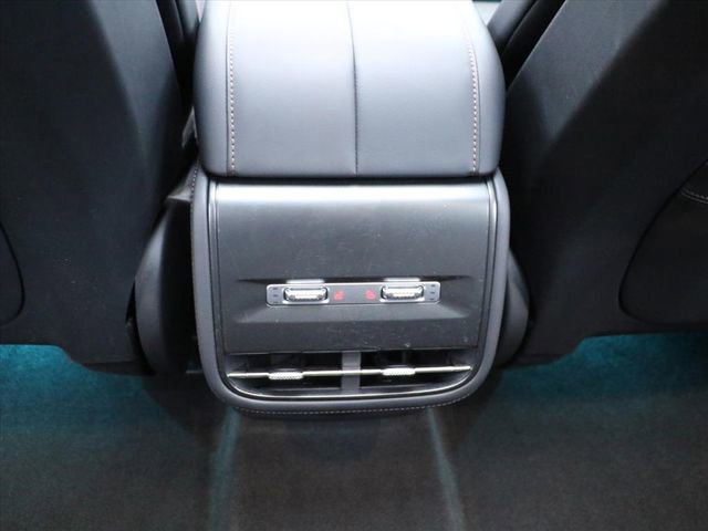 Used 2024 Lincoln Nautilus Reserve w/ Equipment Group 202A image 15