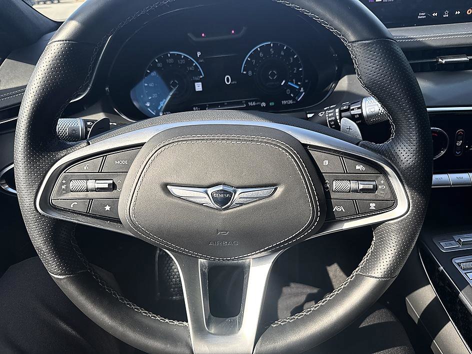 Used 2024 Genesis GV70 3.5T Sport w/ Sport Prestige Package AWD/4WD image 17