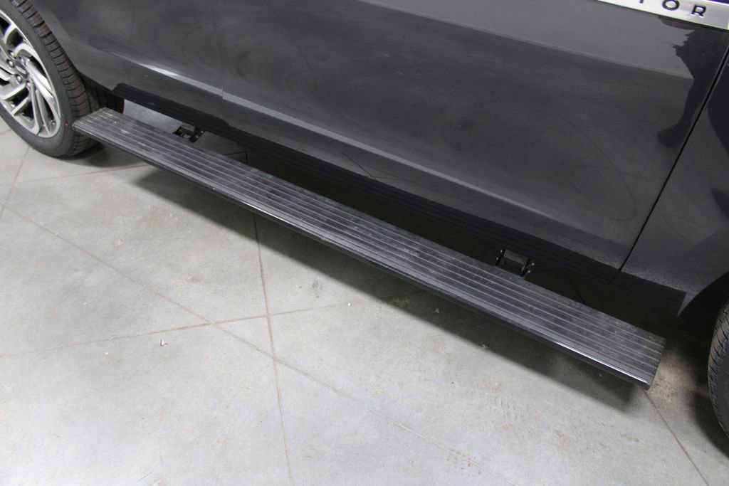 Used 2025 Lincoln Navigator Reserve AWD/4WD image 13