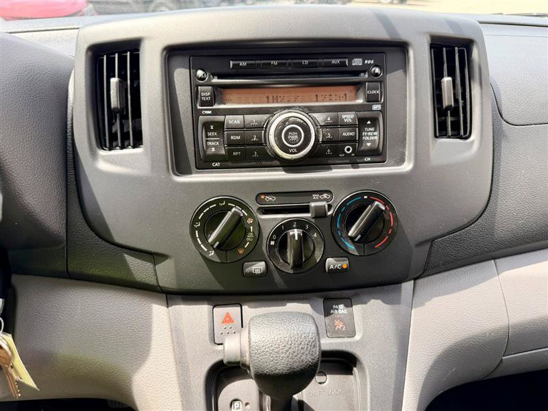 Used 2017 Nissan NV200 SV w/ Back Door Glass Package FWD image 14