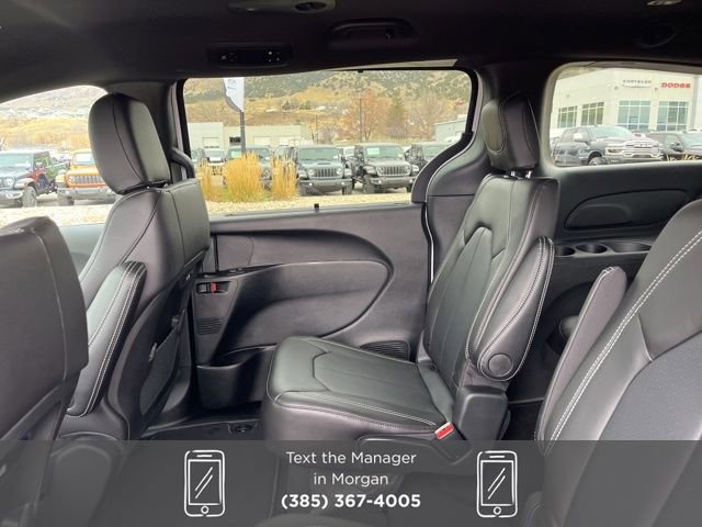 New 2026 Chrysler Pacifica Select FWD image 16