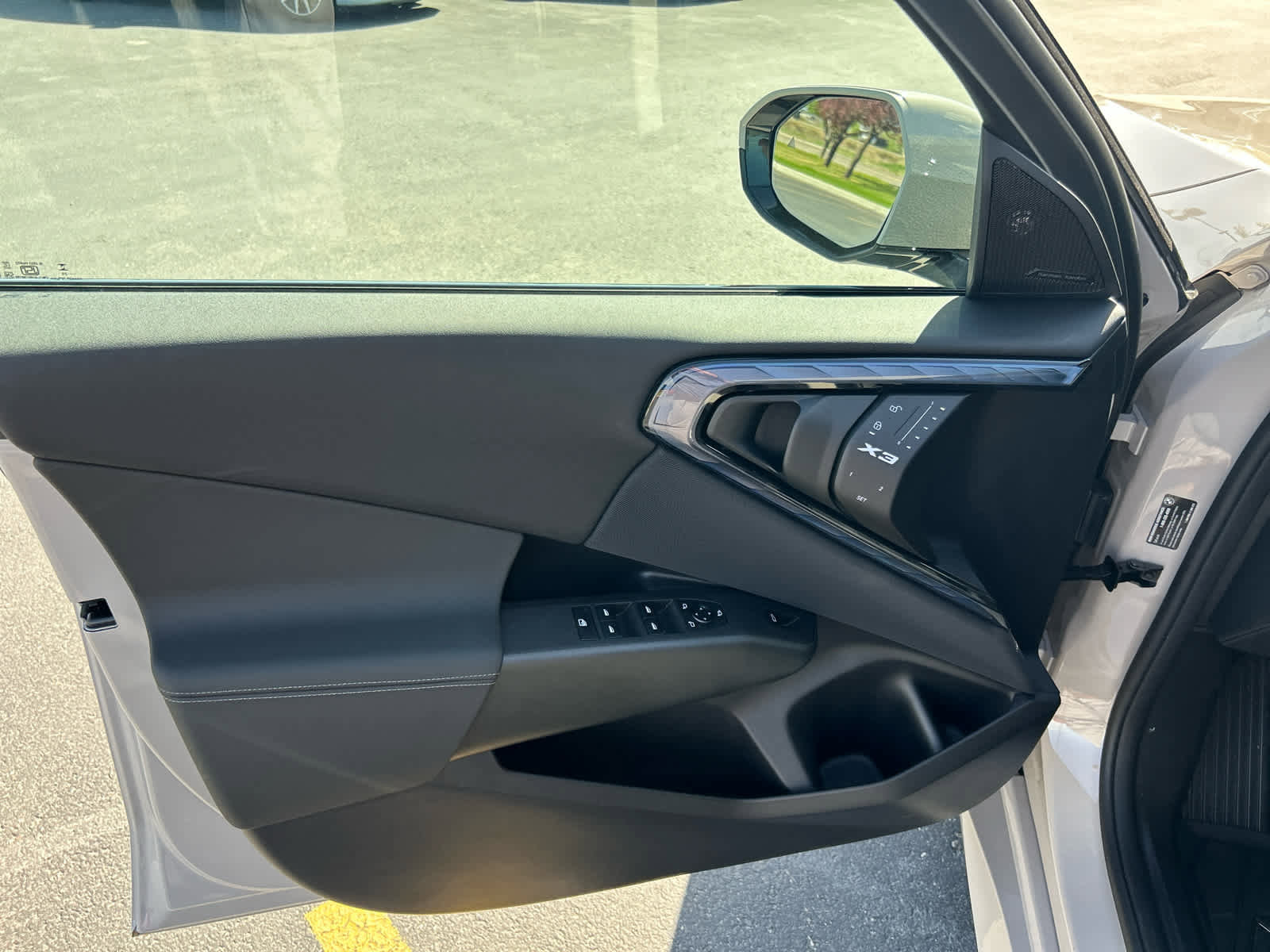 Certified 2025 BMW X3 xDrive30i w/ Premium Package image 25